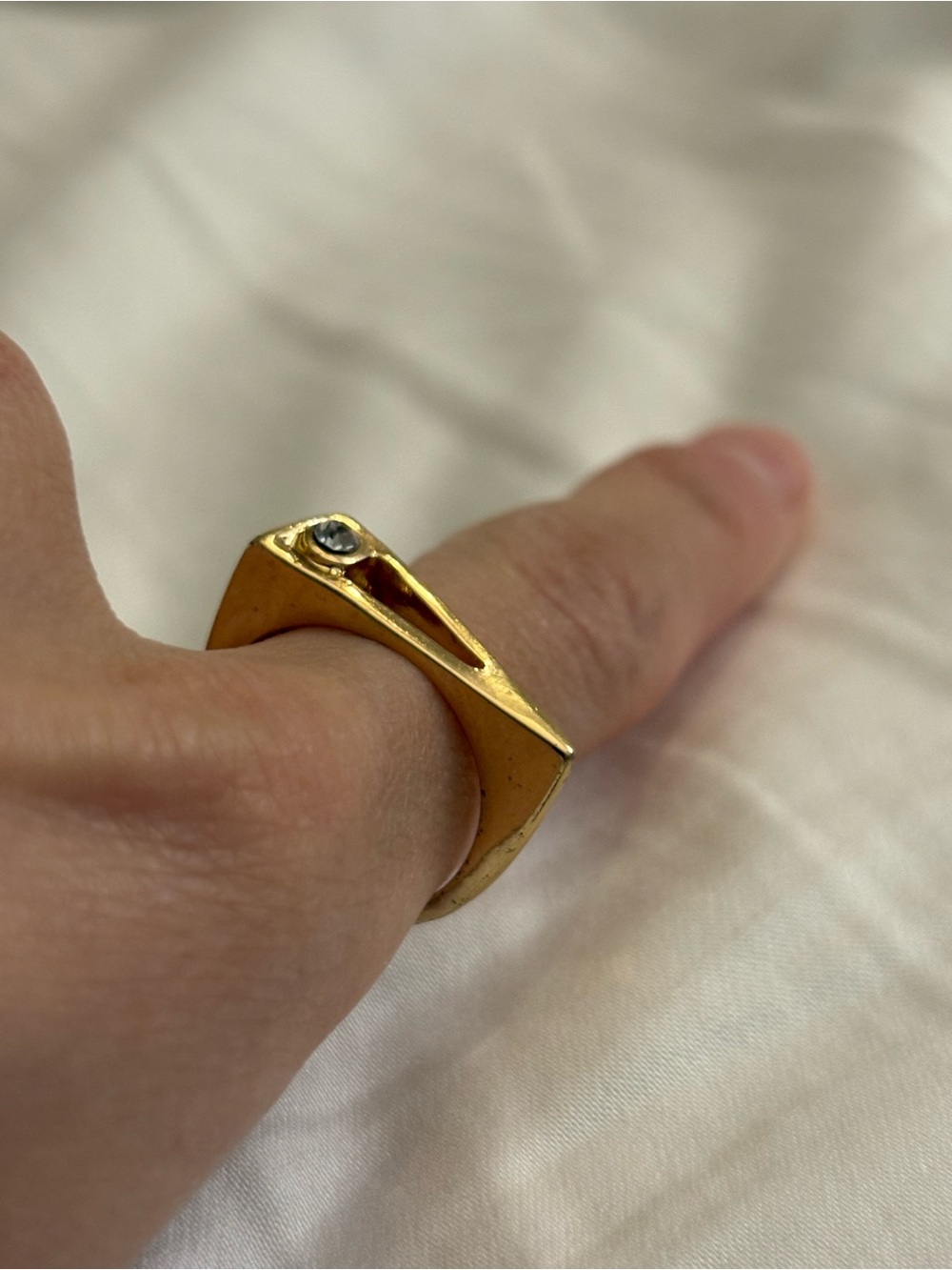 Vintage Gold Tone Ring with Clear Stone Accent - Picture 3 of 5